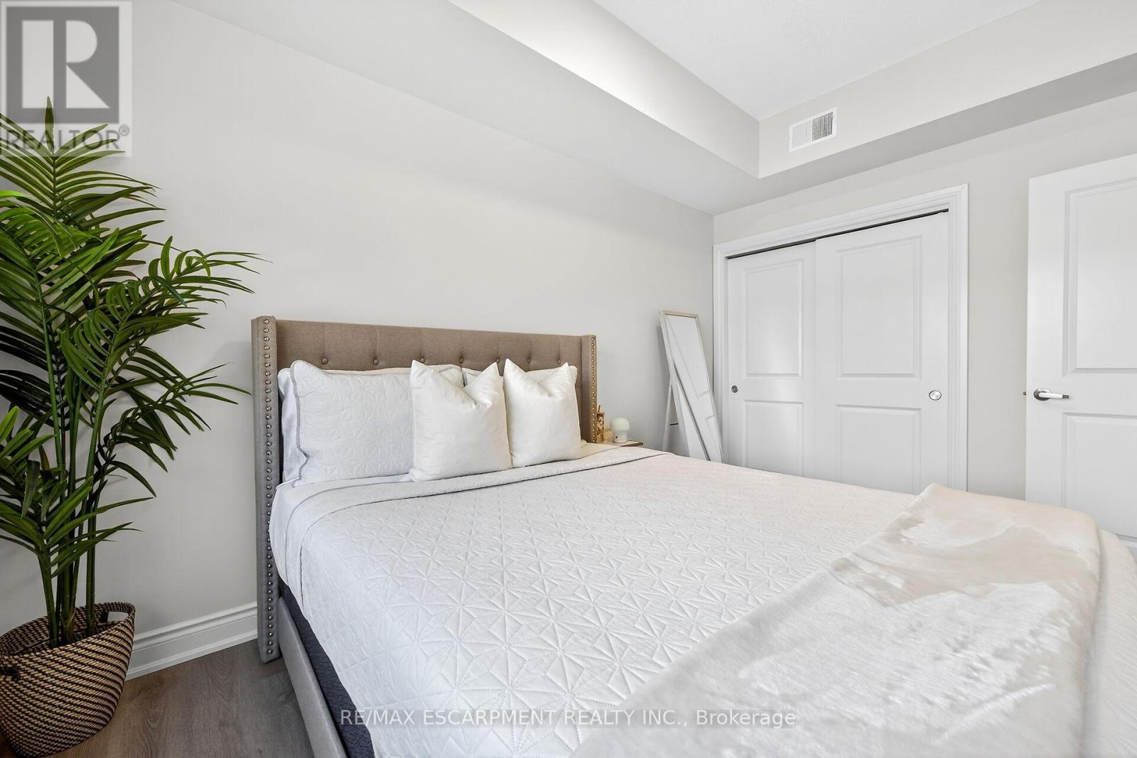 303 - 259 King Street E, Hamilton, Ontario  L8G 1L9 - Photo 24 - X12849390