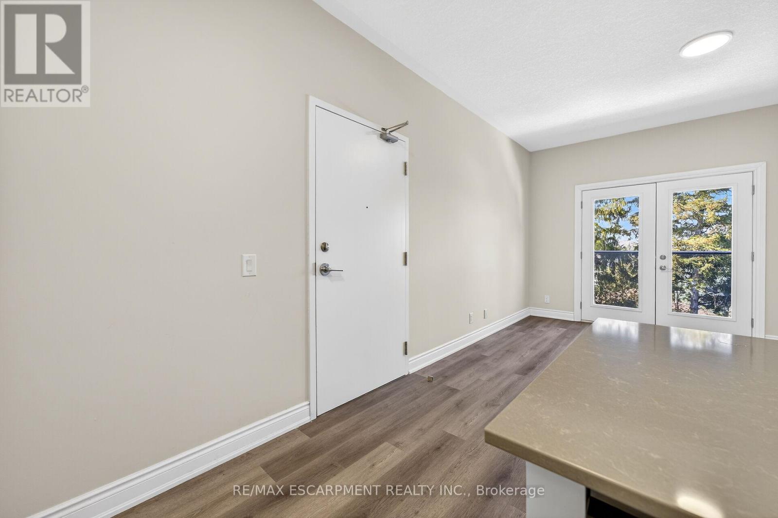 303 - 259 King Street E, Hamilton, Ontario  L8G 1L9 - Photo 32 - X12849390