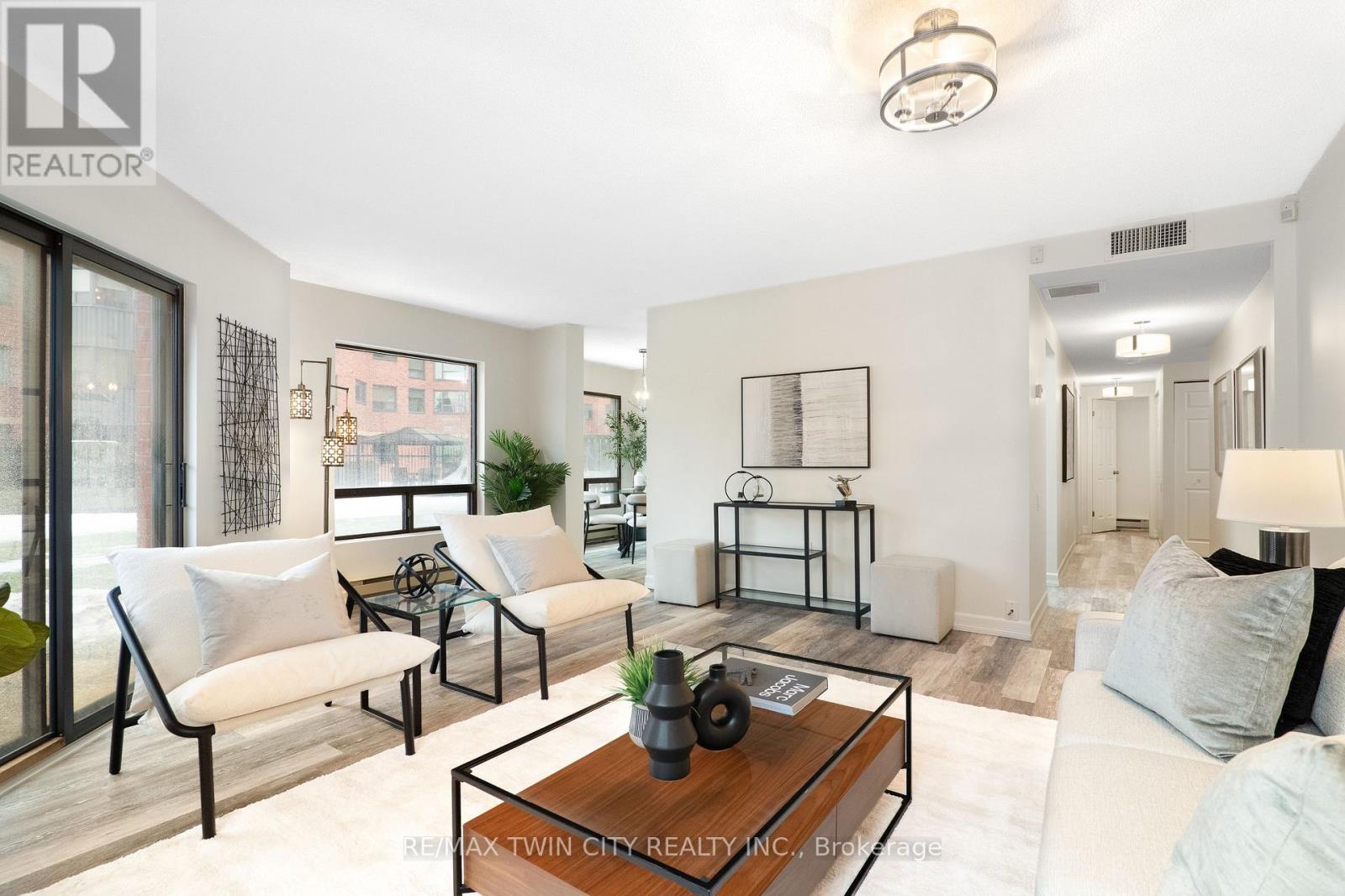 107 - 10 Ellen Street E, Kitchener, Ontario  N2H 6R8 - Photo 14 - X12849402