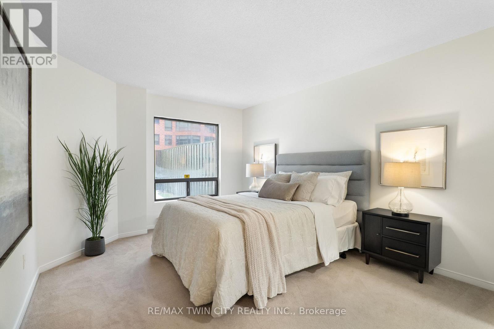 107 - 10 Ellen Street E, Kitchener, Ontario  N2H 6R8 - Photo 23 - X12849402