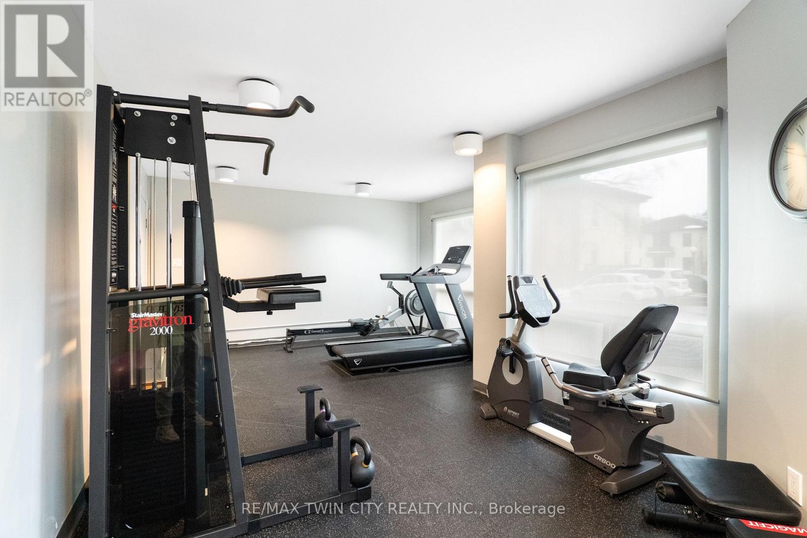 107 - 10 Ellen Street E, Kitchener, Ontario  N2H 6R8 - Photo 35 - X12849402