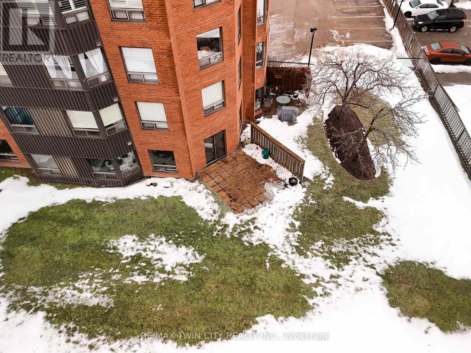 107 - 10 Ellen Street E, Kitchener, Ontario  N2H 6R8 - Photo 46 - X12849402