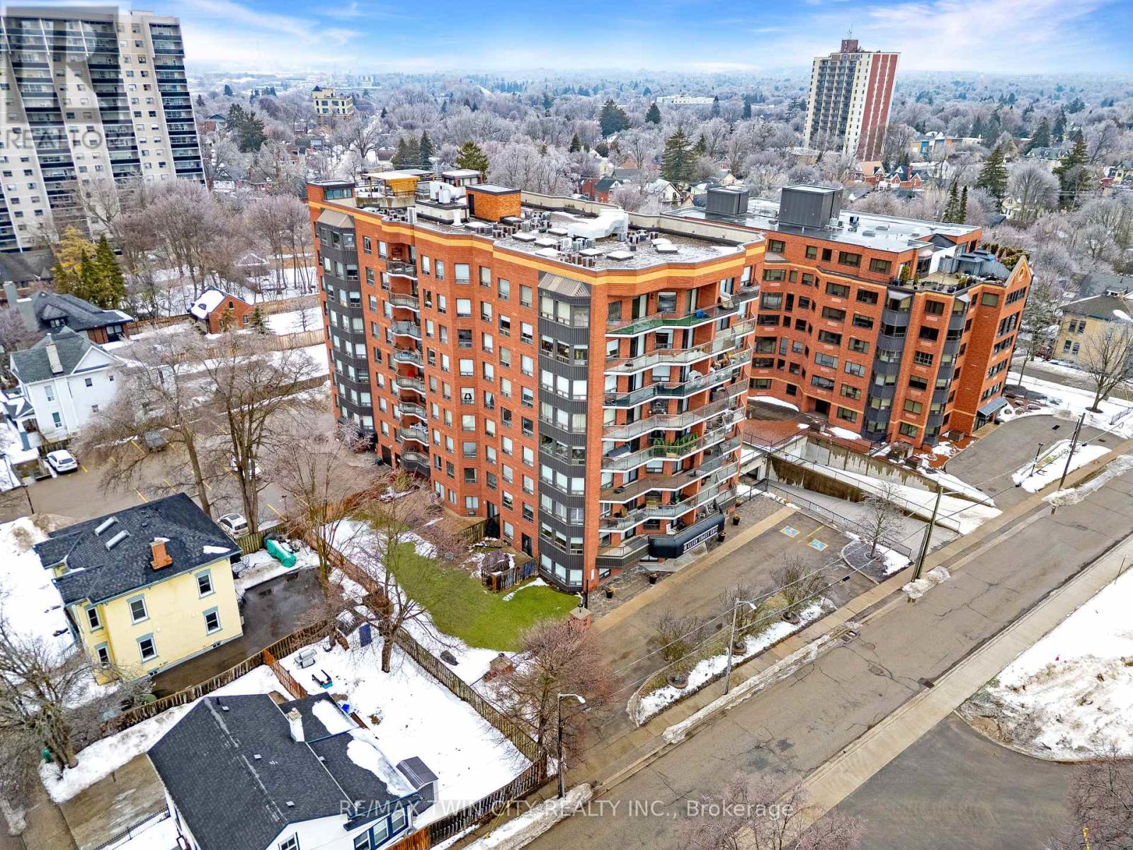 107 - 10 Ellen Street E, Kitchener, Ontario  N2H 6R8 - Photo 50 - X12849402