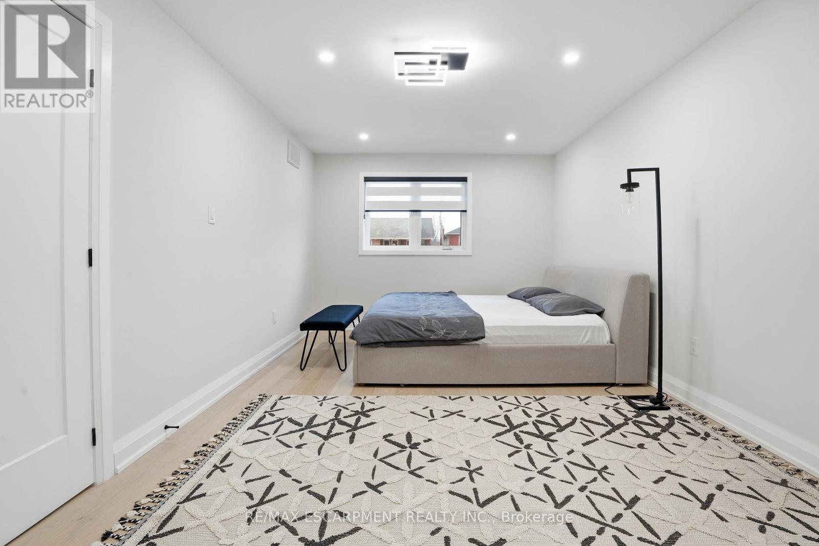 108 Greenshire Drive, Hamilton, Ontario  L9C 7G5 - Photo 25 - X12849436