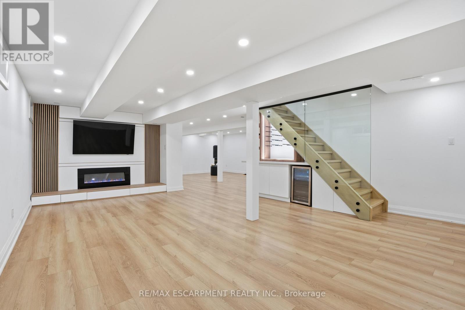 108 Greenshire Drive, Hamilton, Ontario  L9C 7G5 - Photo 29 - X12849436