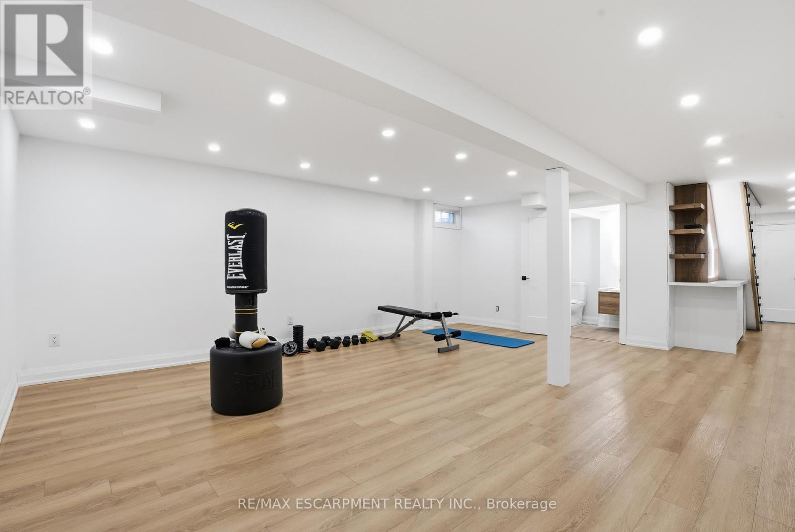 108 Greenshire Drive, Hamilton, Ontario  L9C 7G5 - Photo 33 - X12849436