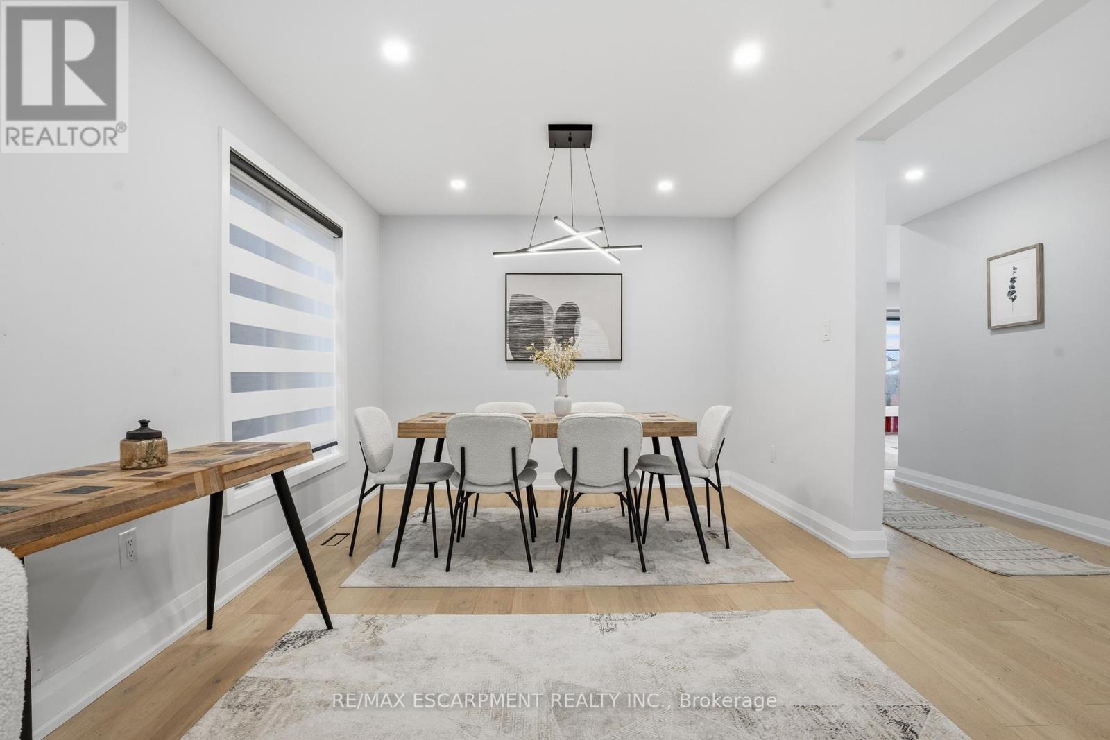 108 Greenshire Drive, Hamilton, Ontario  L9C 7G5 - Photo 7 - X12849436