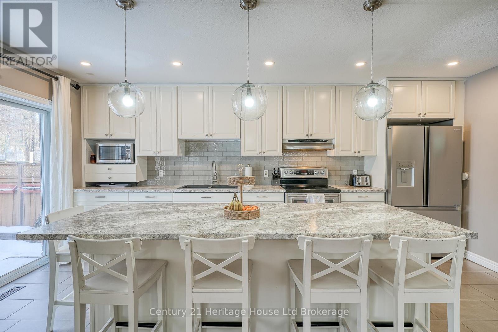 18 Potters Way, Woodstock (Woodstock - South), Ontario  N4S 8Z5 - Photo 16 - X12849730