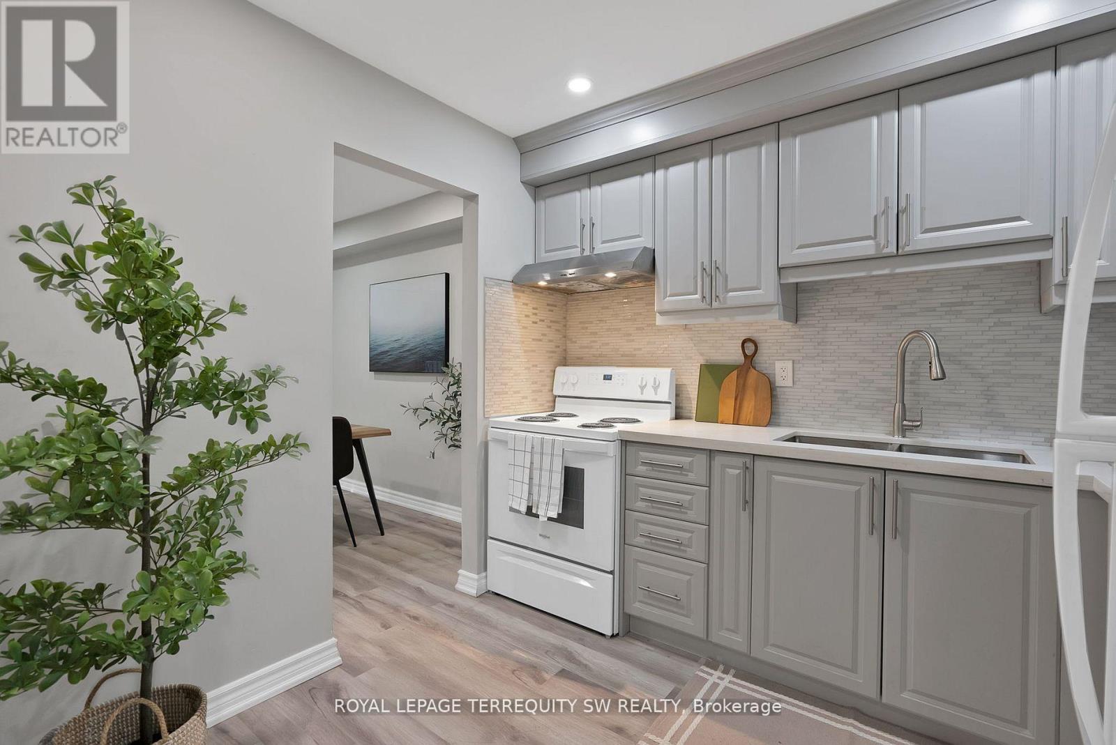 233 - 158 Woody Vine Way, Toronto, Ontario  M2J 4H6 - Photo 11 - C12849374