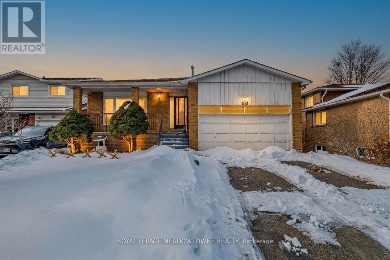 66 Pluto Drive, Brampton, Ontario  L6V 3W5 - Photo 2 - W12844870