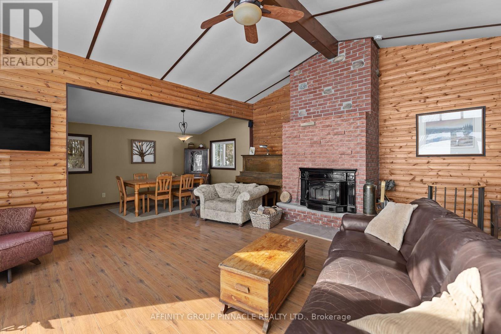 18 Lakeview Boulevard, Kawartha Lakes, Ontario  K0M 2C0 - Photo 7 - X12849690