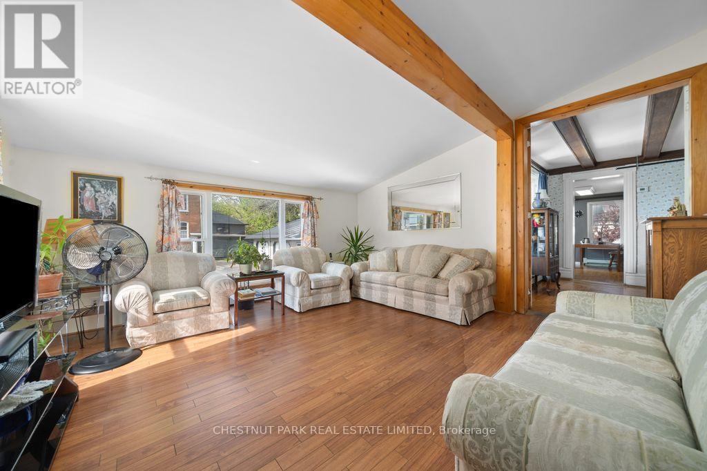 71 Queen Street, Prince Edward County, Ontario  K0K 2T0 - Photo 14 - X12849766