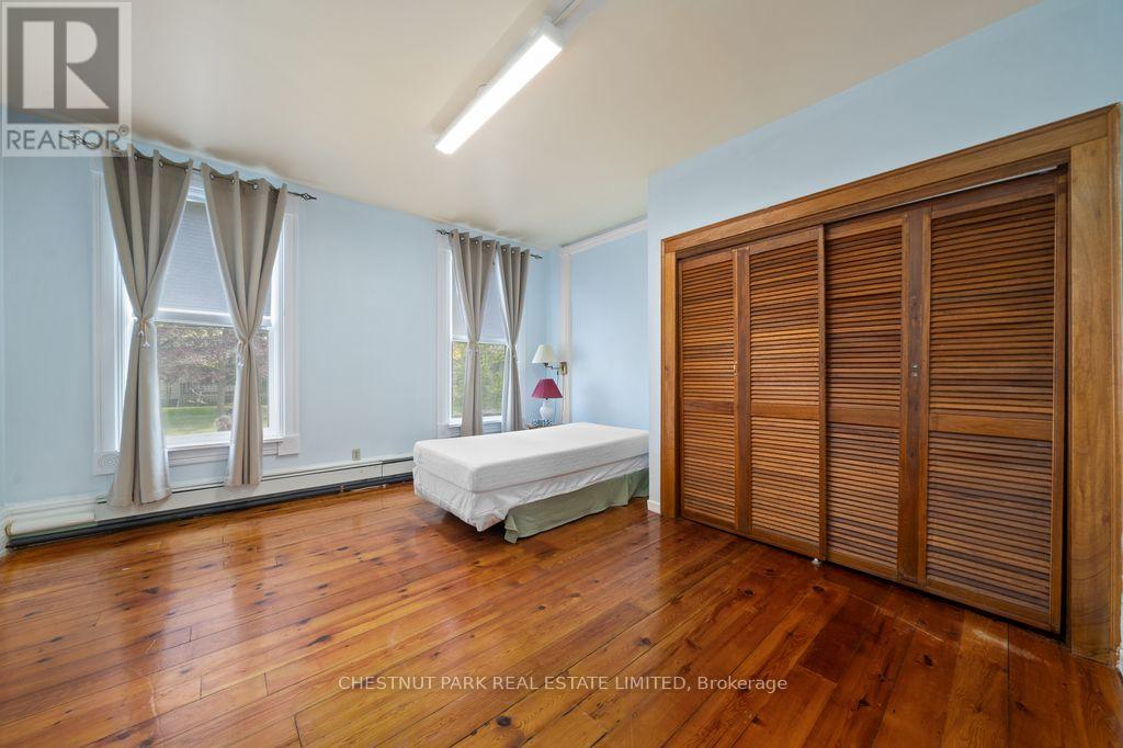 71 Queen Street, Prince Edward County, Ontario  K0K 2T0 - Photo 24 - X12849766