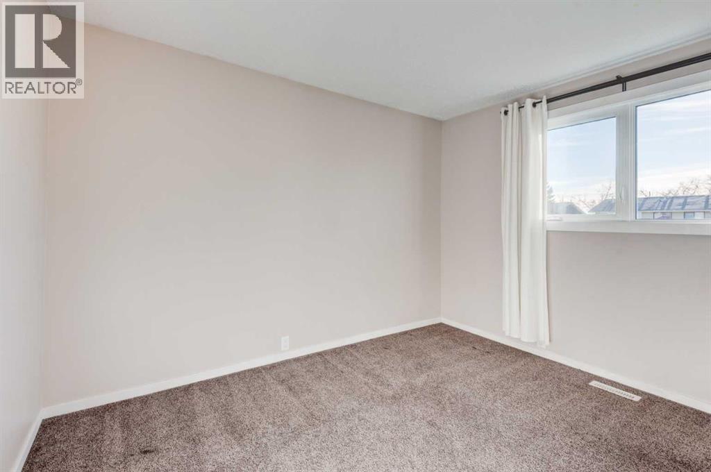 43 Midridge Gardens Se, Calgary, Alberta  T2X 1C4 - Photo 20 - A2269105