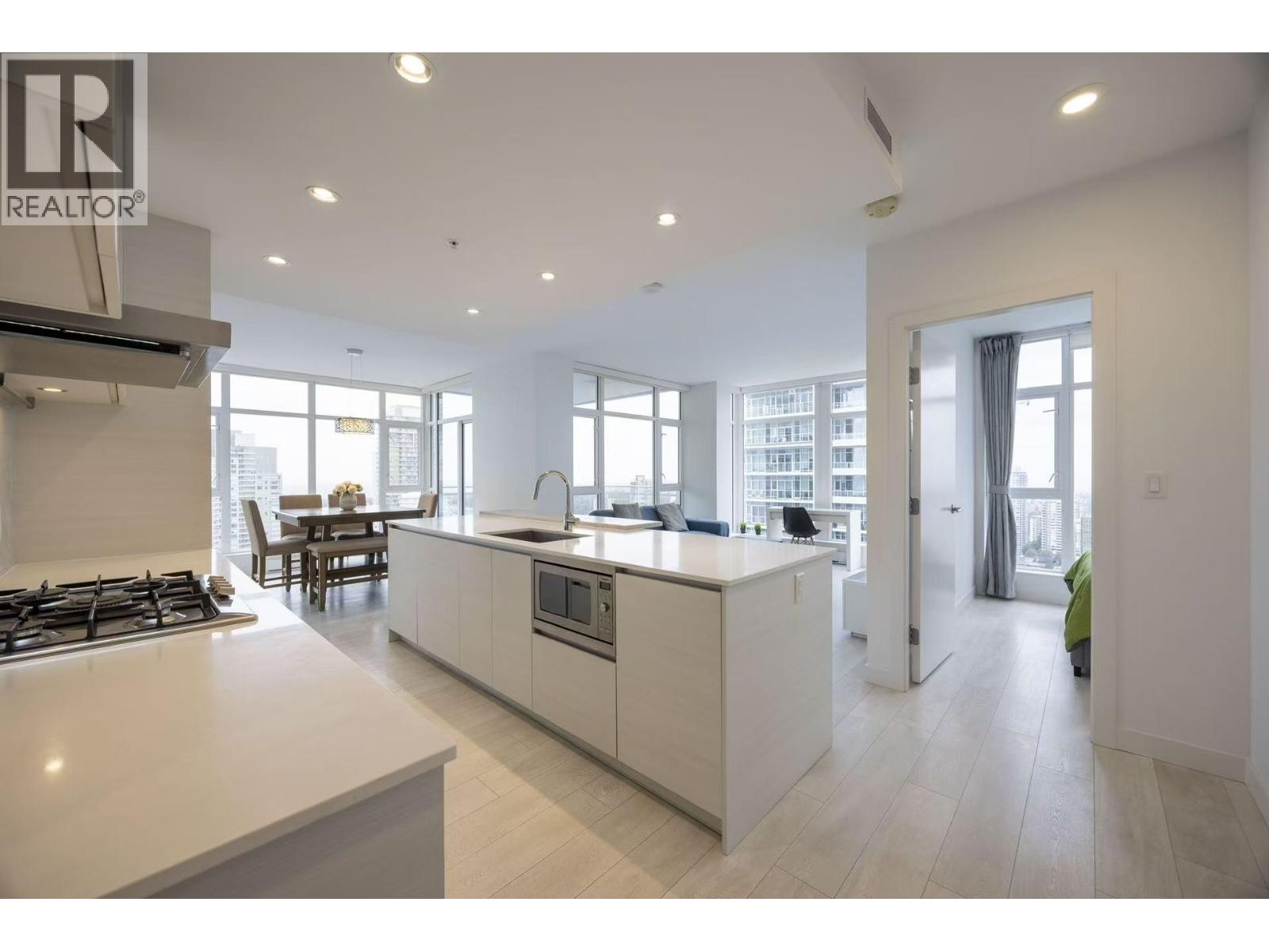 3606 4670 Assembly Way, Burnaby, British Columbia  V5H 0H3 - Photo 1 - R3096432