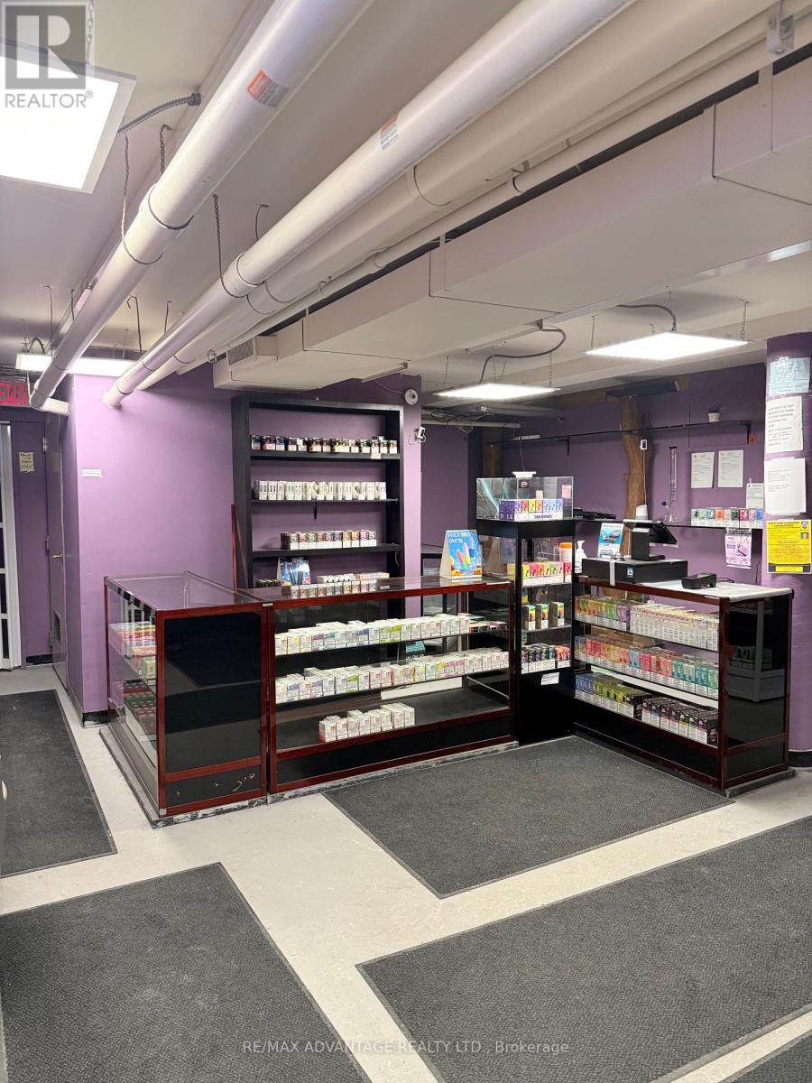 1135 Richmond Street, London East, Ontario  N6A 3K6 - Photo 4 - X12849784