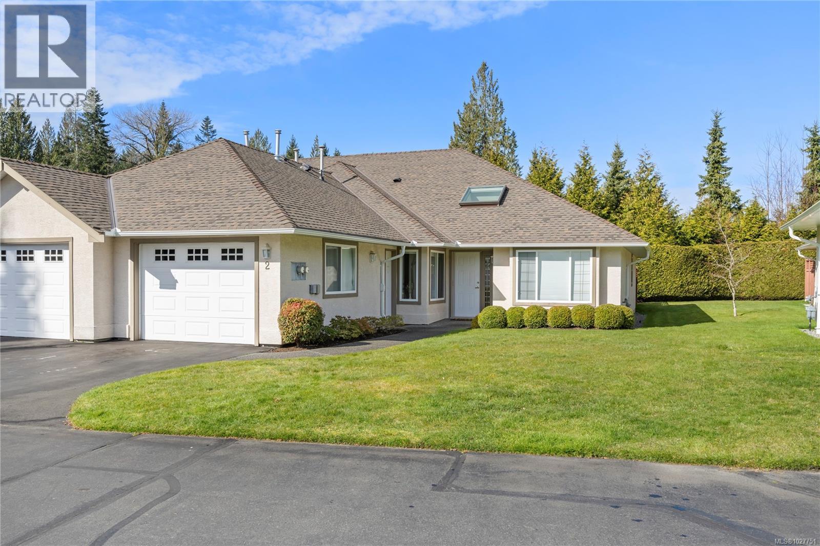 2 850 Arbutus St, Qualicum Beach, British Columbia