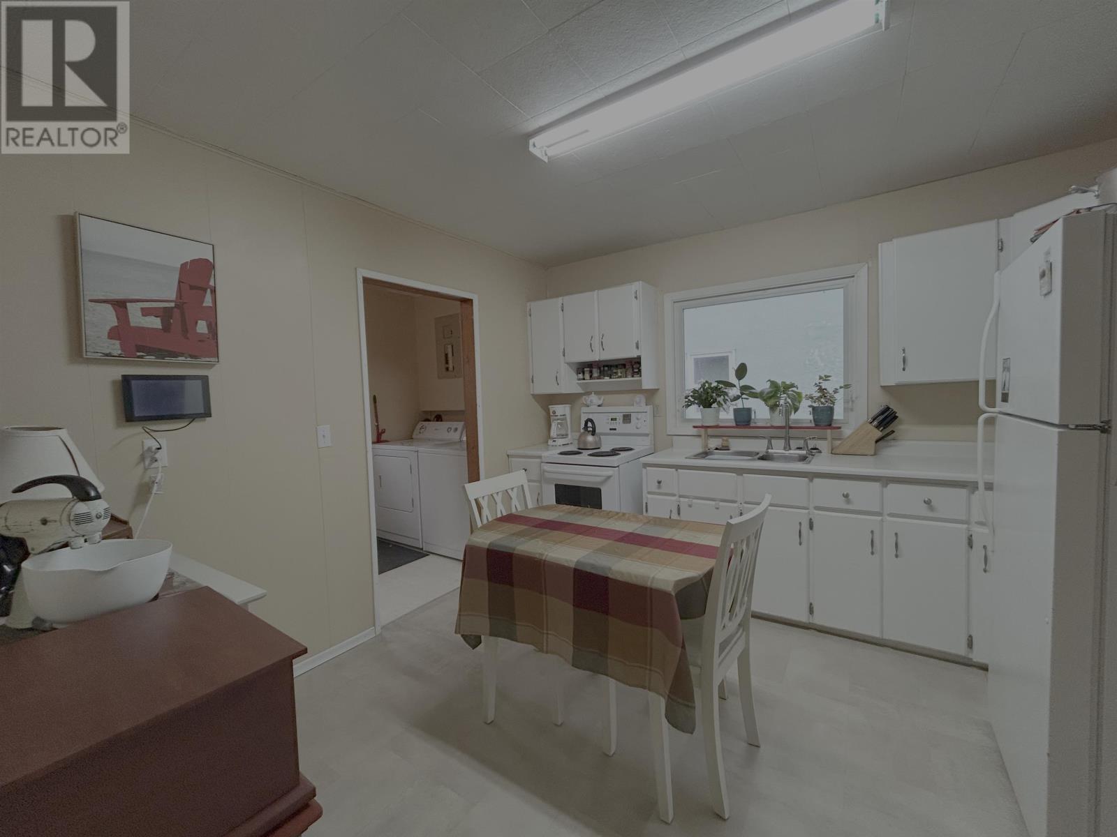 209 Fotheringham Ave, Atikokan, Ontario  P0T 1C0 - Photo 9 - TB253635