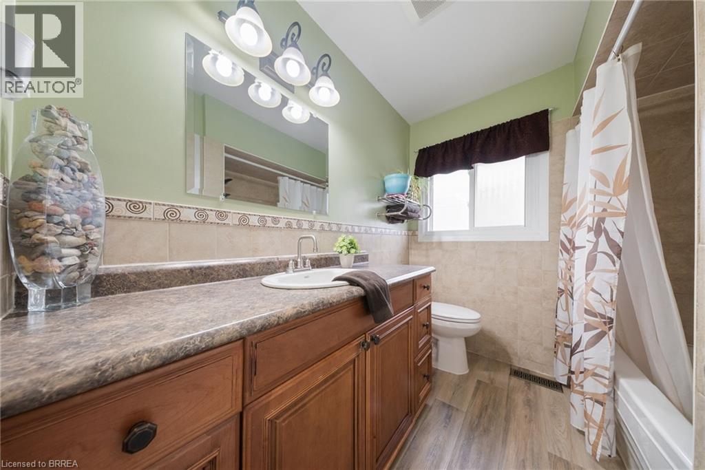 12 Paris Road, Brantford, Ontario  N3R 1H7 - Photo 14 - 40806643