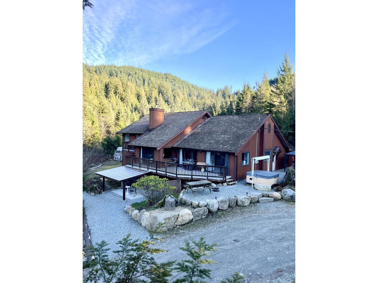 12530 JOHNSON STREET, mission, British Columbia