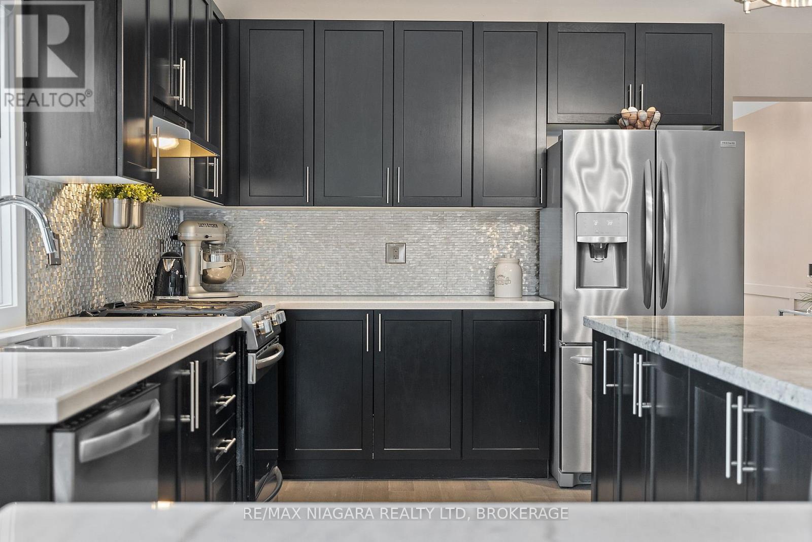 3600 Hibbard Street, Fort Erie (Ridgeway), Ontario  L0S 1N0 - Photo 9 - X12849692