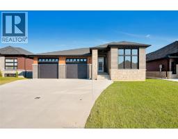 18 WOODLAND STREET, Kingsville, Ontario