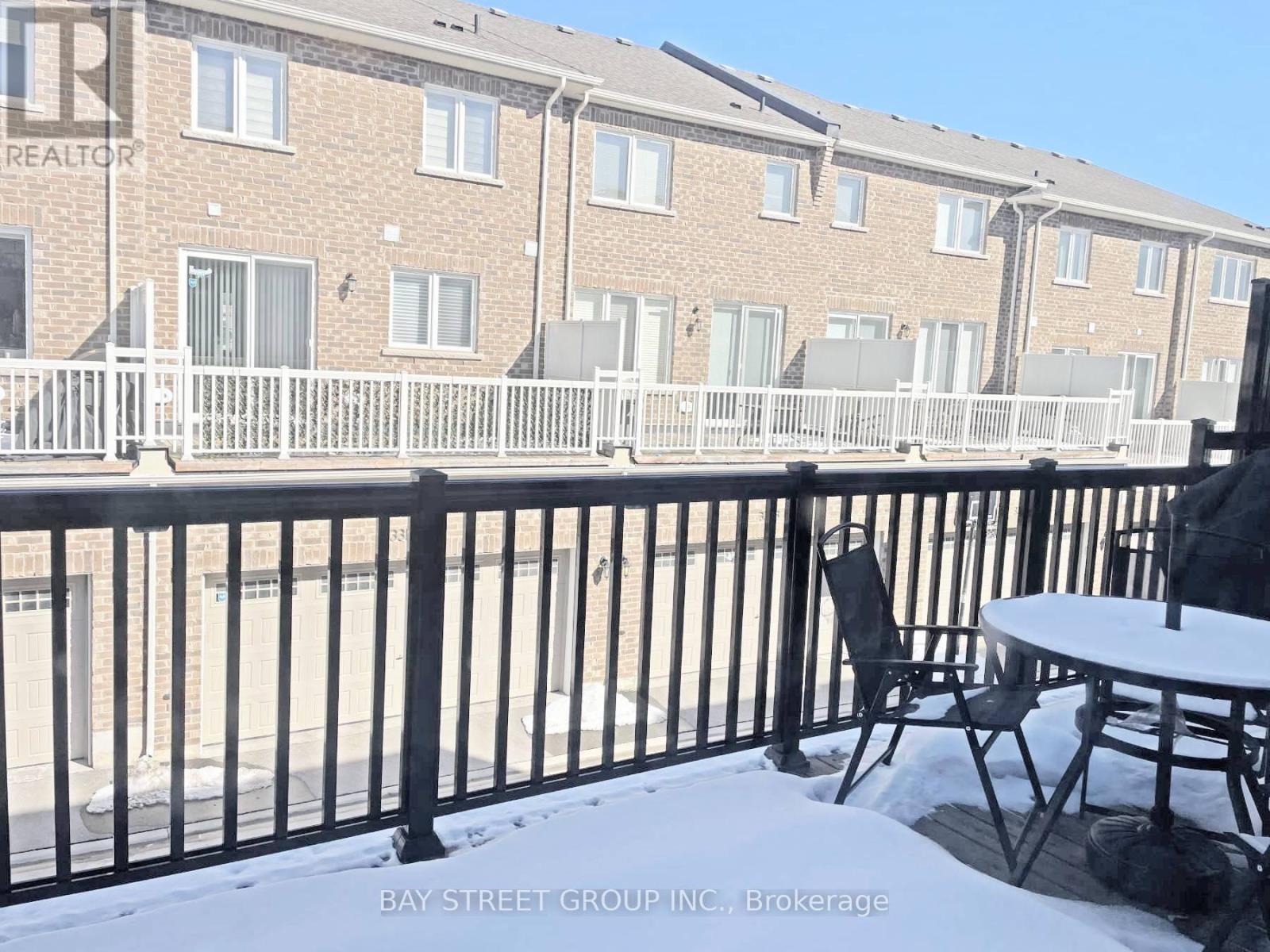 3315 Vardon Way, Oakville, Ontario  L6M 1S1 - Photo 10 - W12848898