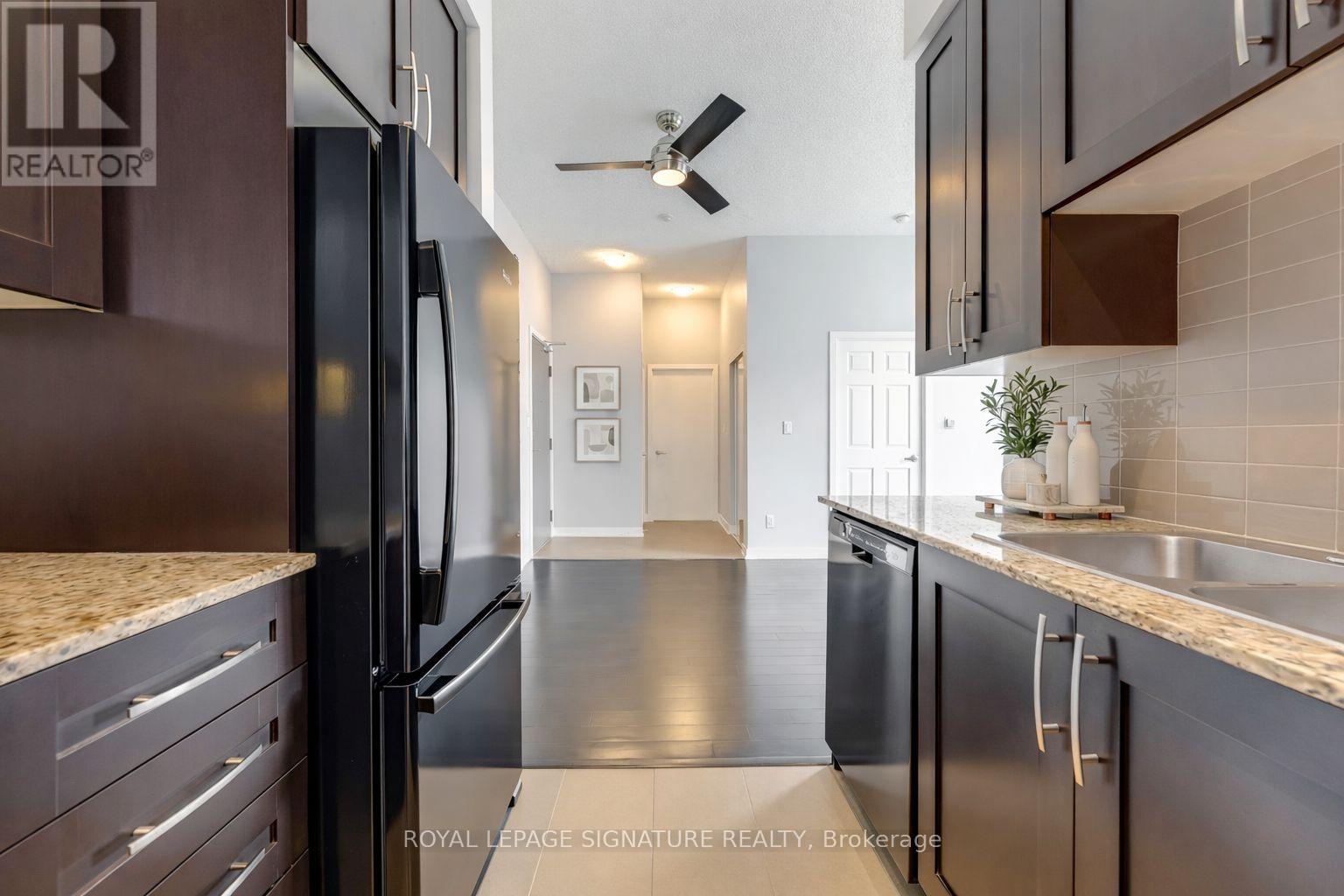 311 - 4070 Confederation Parkway, Mississauga, Ontario  L5B 0E9 - Photo 4 - W12843494