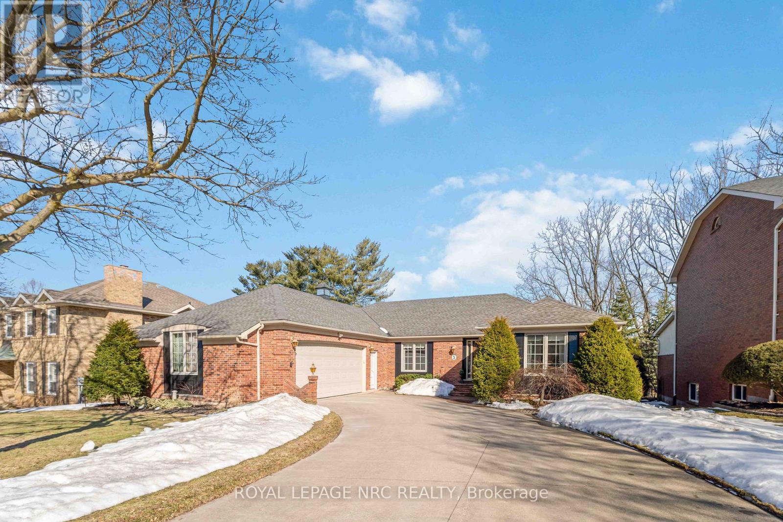 3 Petronella Parkway, Pelham (Fonthill), Ontario  L0S 1E0 - Photo 3 - X12848312