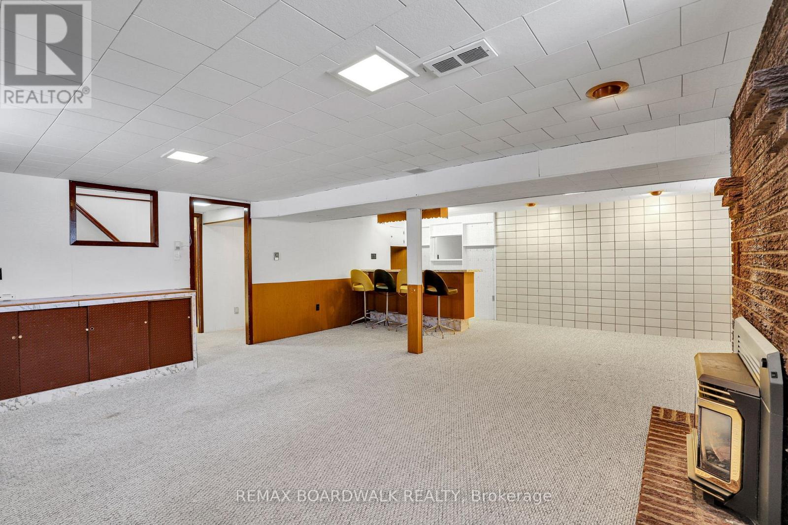 116 Old Colony Road, Ottawa, Ontario  K2L 1M2 - Photo 34 - X12849386