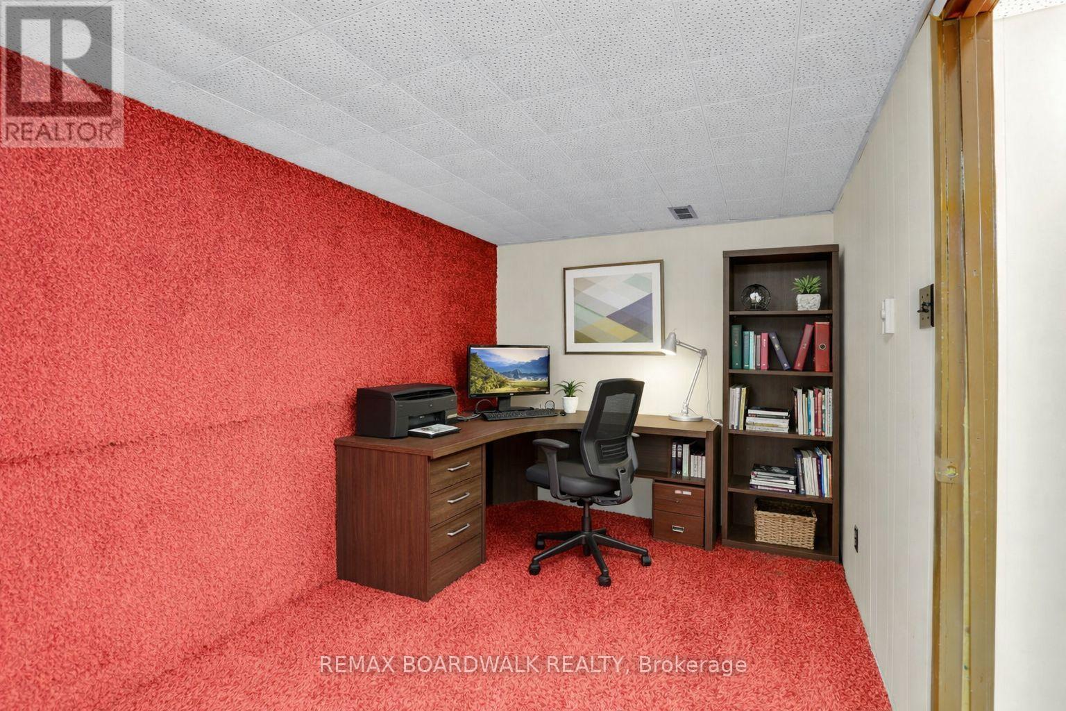 116 Old Colony Road, Ottawa, Ontario  K2L 1M2 - Photo 36 - X12849386