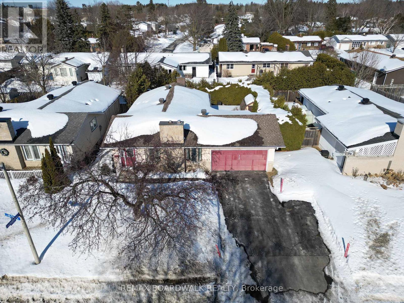 116 Old Colony Road, Ottawa, Ontario  K2L 1M2 - Photo 44 - X12849386