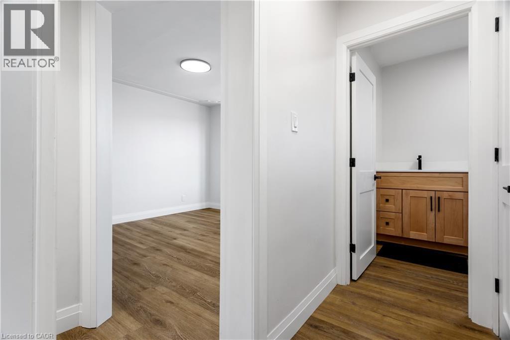 19 Lottridge Street, Hamilton, Ontario  L8L 6T7 - Photo 18 - 40809051