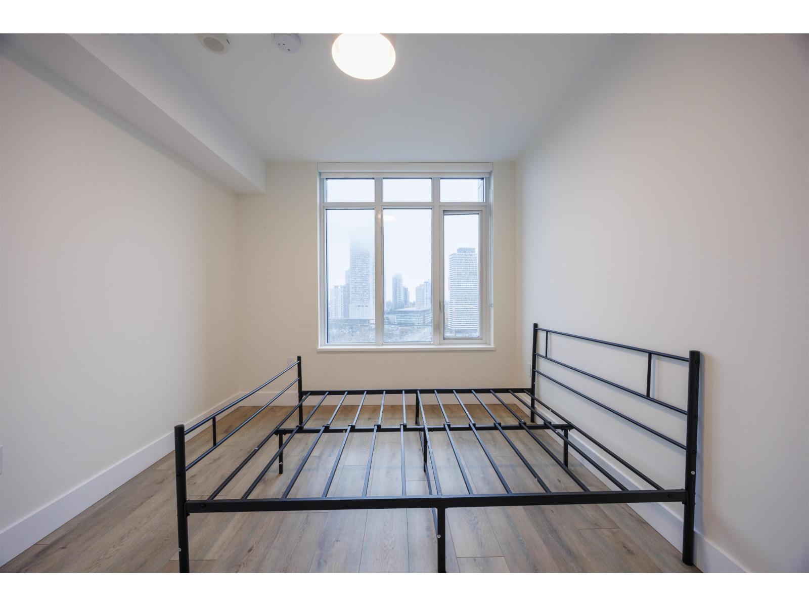 1204 10428 Whalley Boulevard, Surrey, British Columbia  V3T 0W2 - Photo 10 - R3096441