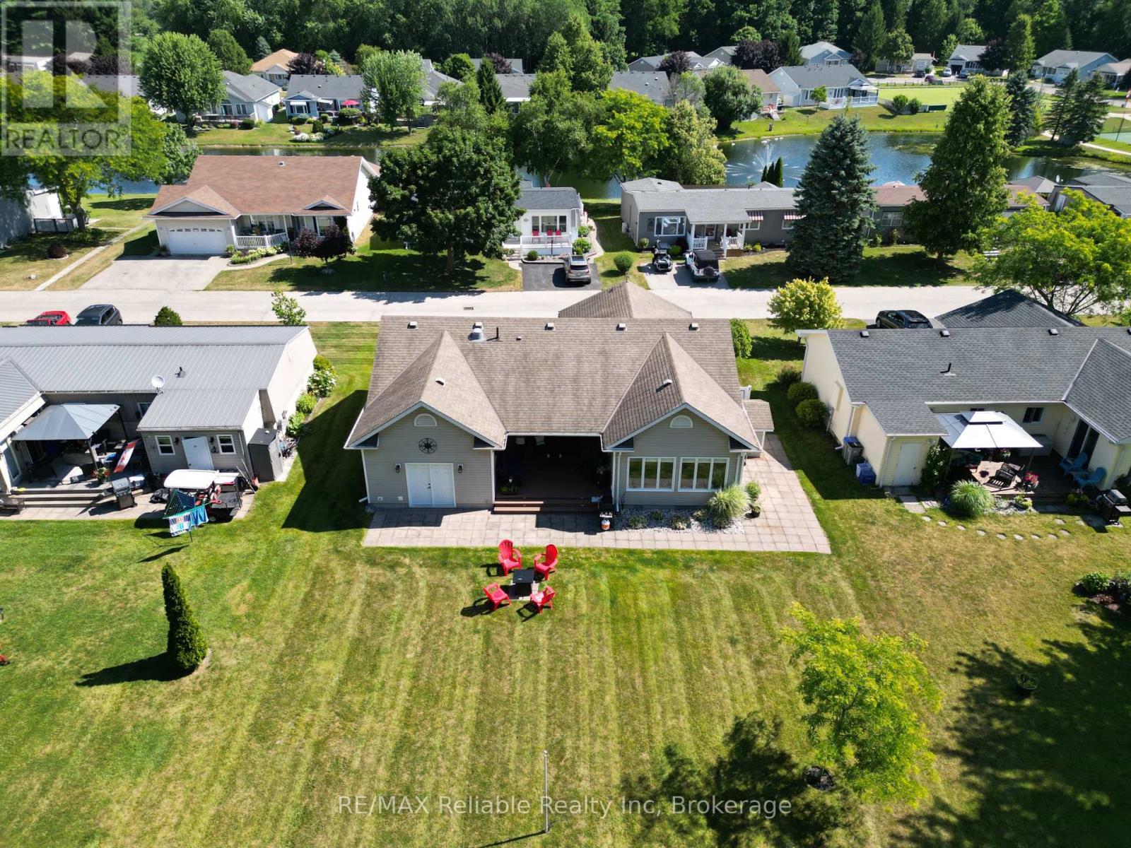 347 Shannon Boulevard, South Huron, Ontario  N0M 1T0 - Photo 10 - X12849768