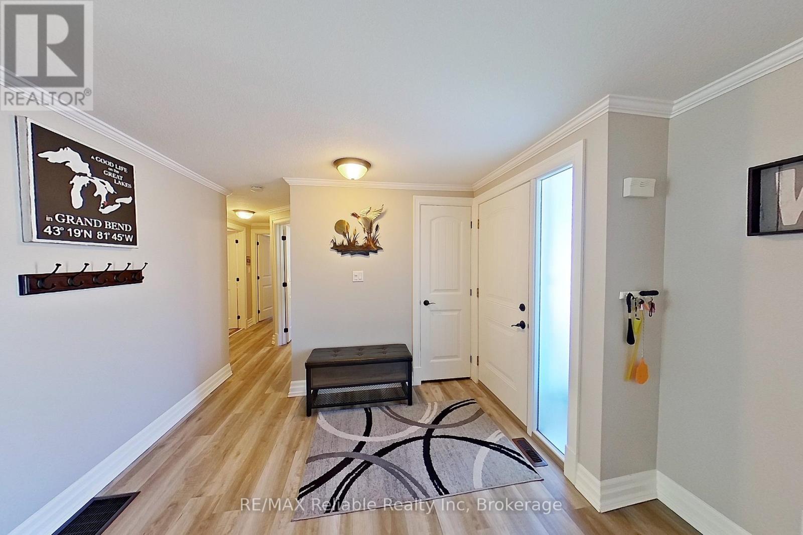 347 Shannon Boulevard, South Huron, Ontario  N0M 1T0 - Photo 12 - X12849768