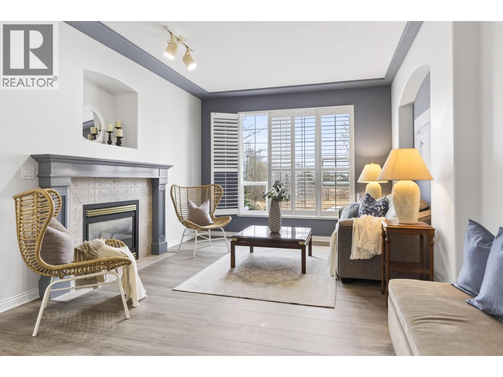 19757 Joyner Place, Pitt Meadows, British Columbia  V3Y 2S3 - Photo 2 - R3096013