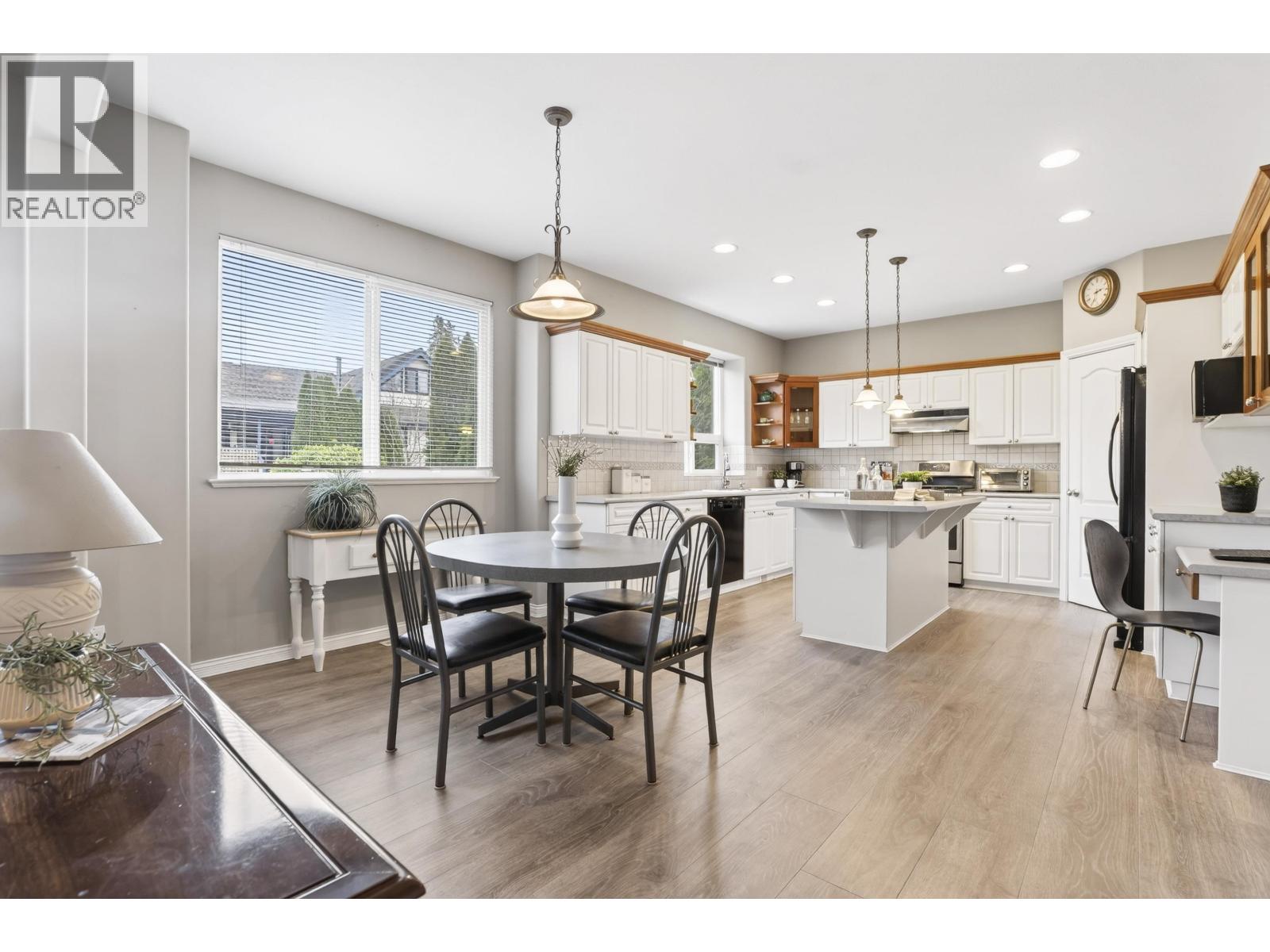 19757 Joyner Place, Pitt Meadows, British Columbia  V3Y 2S3 - Photo 12 - R3096013