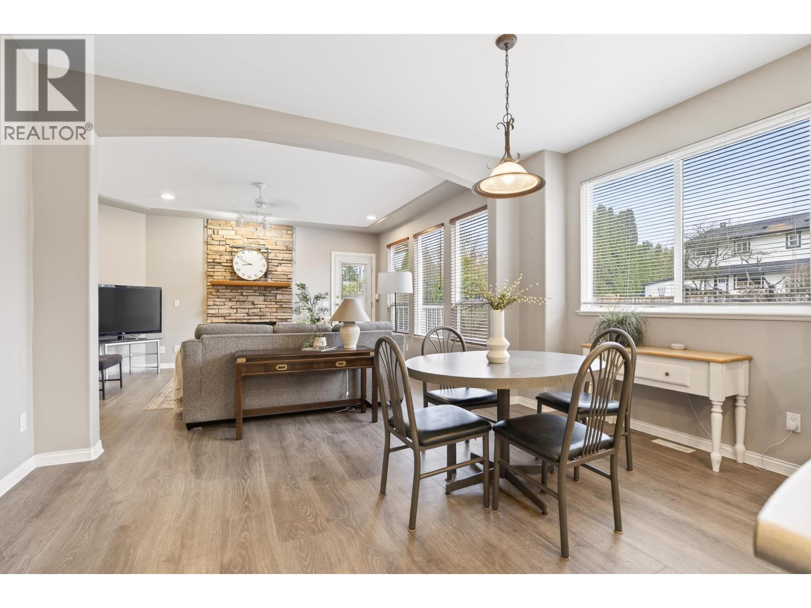 19757 Joyner Place, Pitt Meadows, British Columbia  V3Y 2S3 - Photo 11 - R3096013