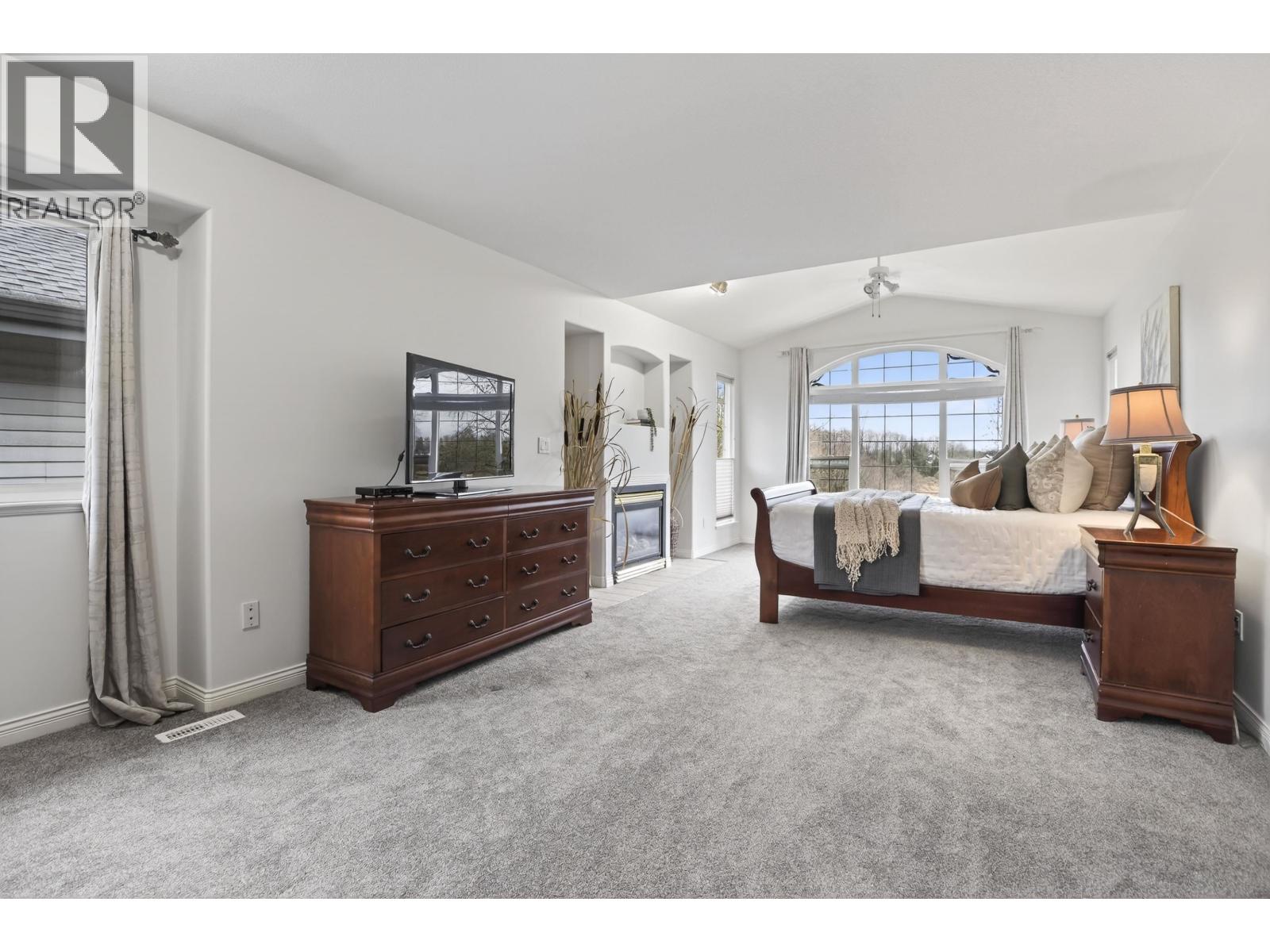 19757 Joyner Place, Pitt Meadows, British Columbia  V3Y 2S3 - Photo 16 - R3096013