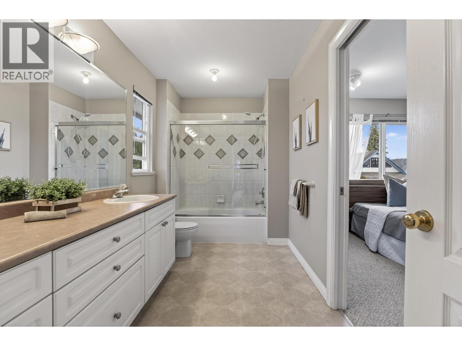 19757 Joyner Place, Pitt Meadows, British Columbia  V3Y 2S3 - Photo 29 - R3096013