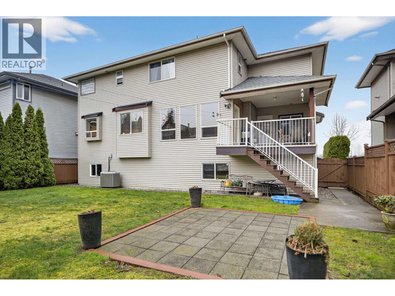 19757 Joyner Place, Pitt Meadows, British Columbia  V3Y 2S3 - Photo 37 - R3096013