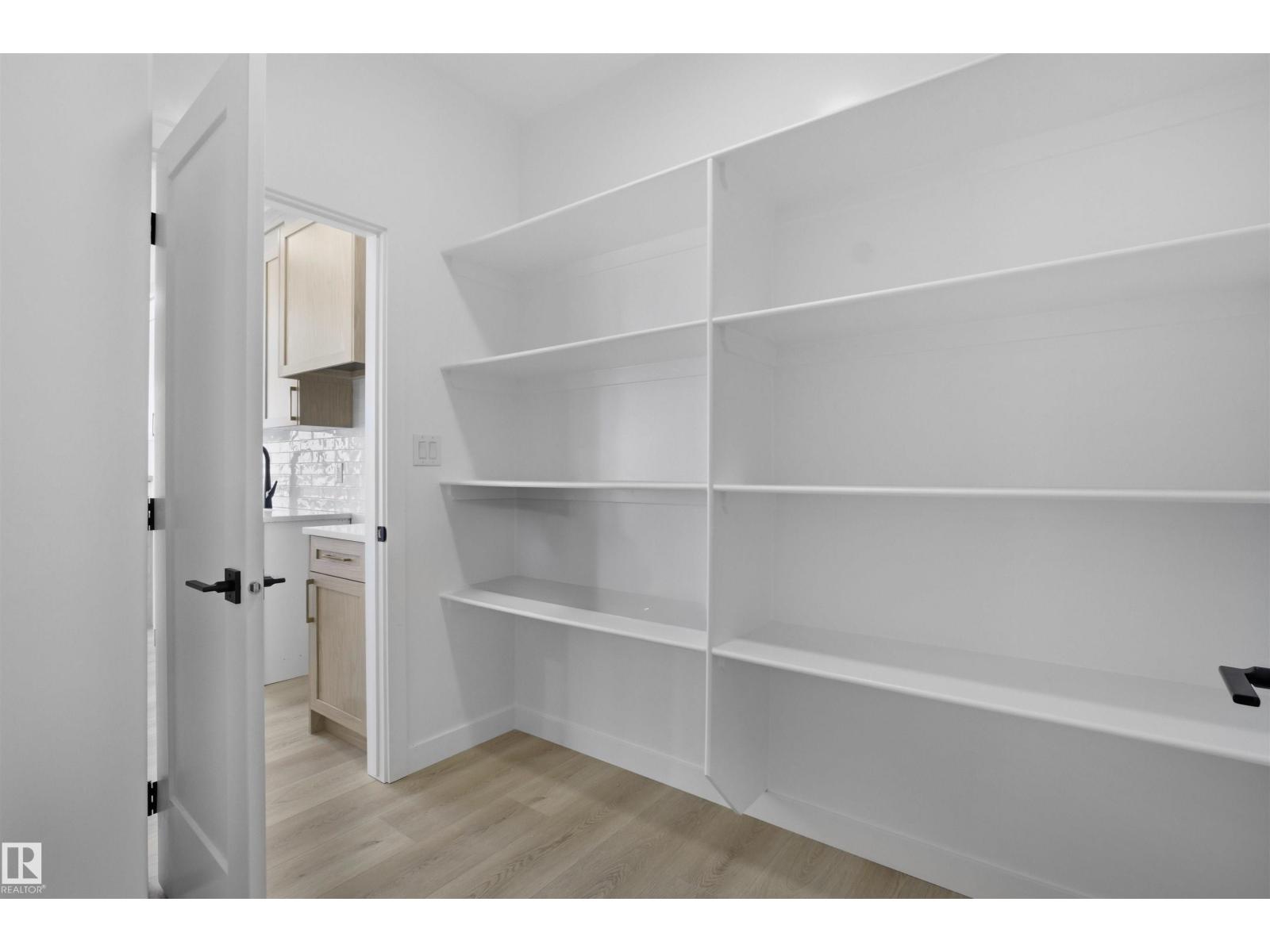 3304 Chickadee Dr Nw Nw, Edmonton, Alberta  T5V 1R5 - Photo 13 - E4467949