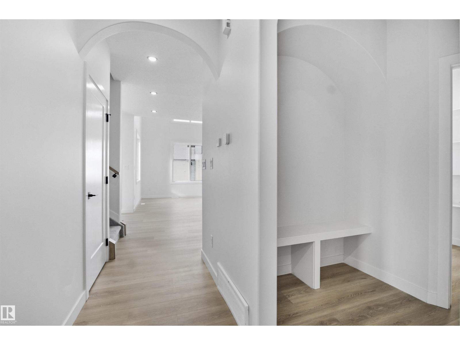 3304 Chickadee Dr Nw Nw, Edmonton, Alberta  T5V 1R5 - Photo 10 - E4467949