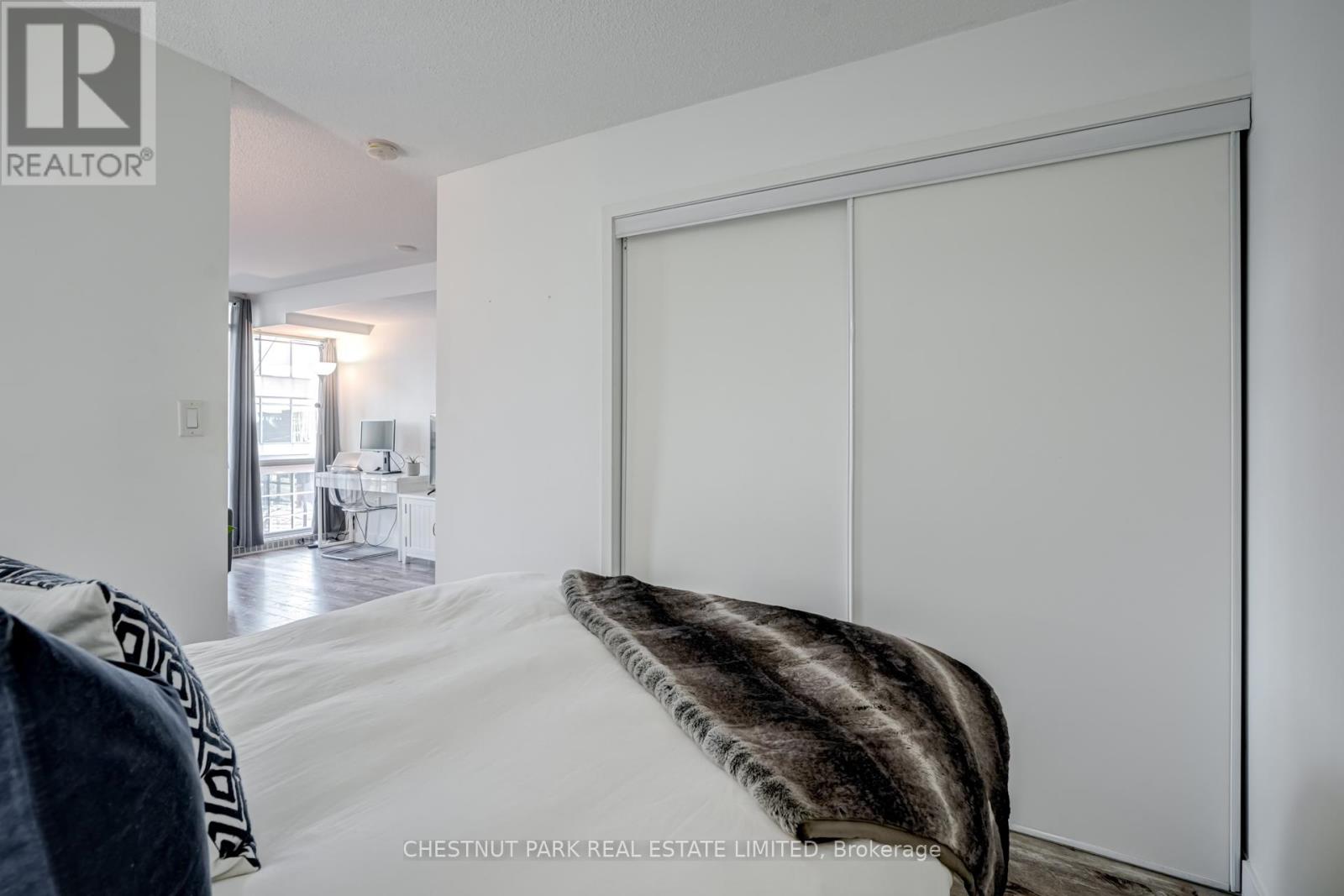 205 - 11 Brunel Court, Toronto, Ontario  M5V 3Y3 - Photo 12 - C12849780