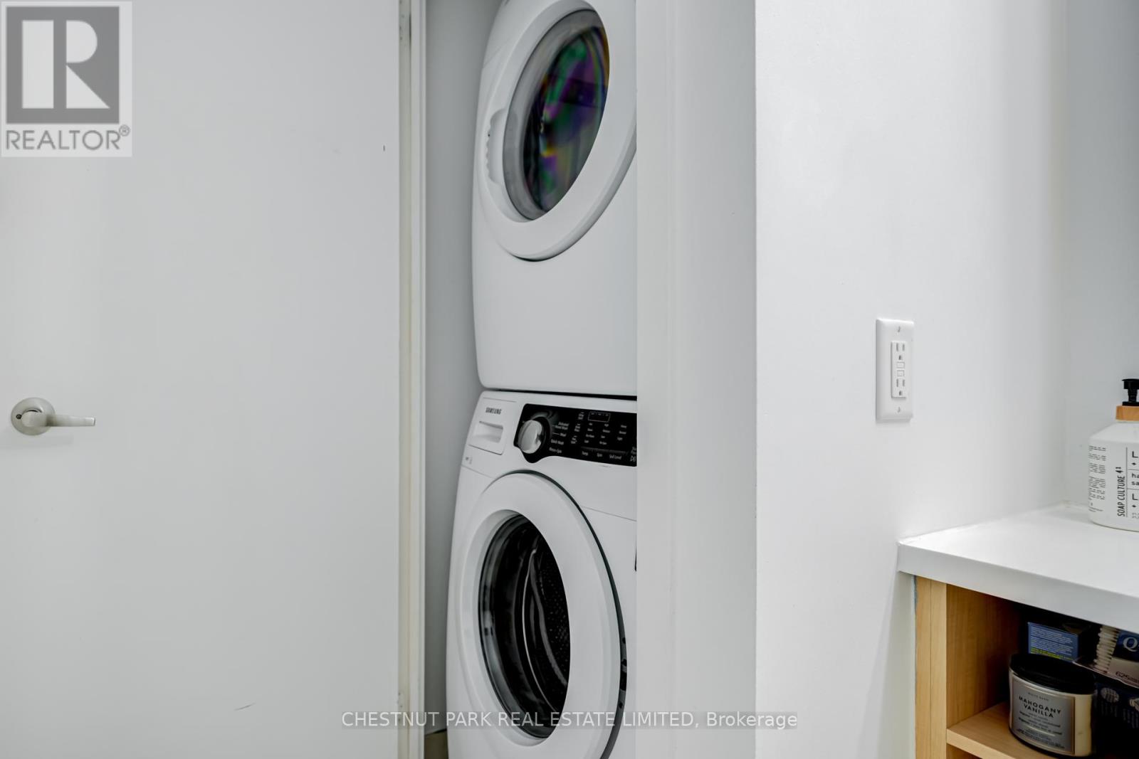 205 - 11 Brunel Court, Toronto, Ontario  M5V 3Y3 - Photo 15 - C12849780