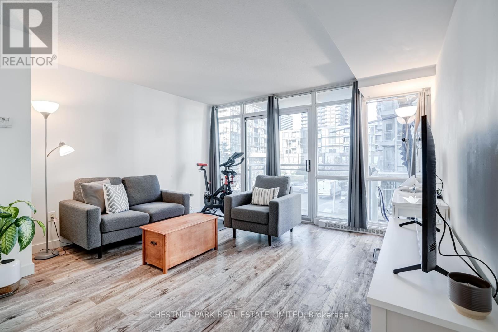 205 - 11 Brunel Court, Toronto, Ontario  M5V 3Y3 - Photo 3 - C12849780