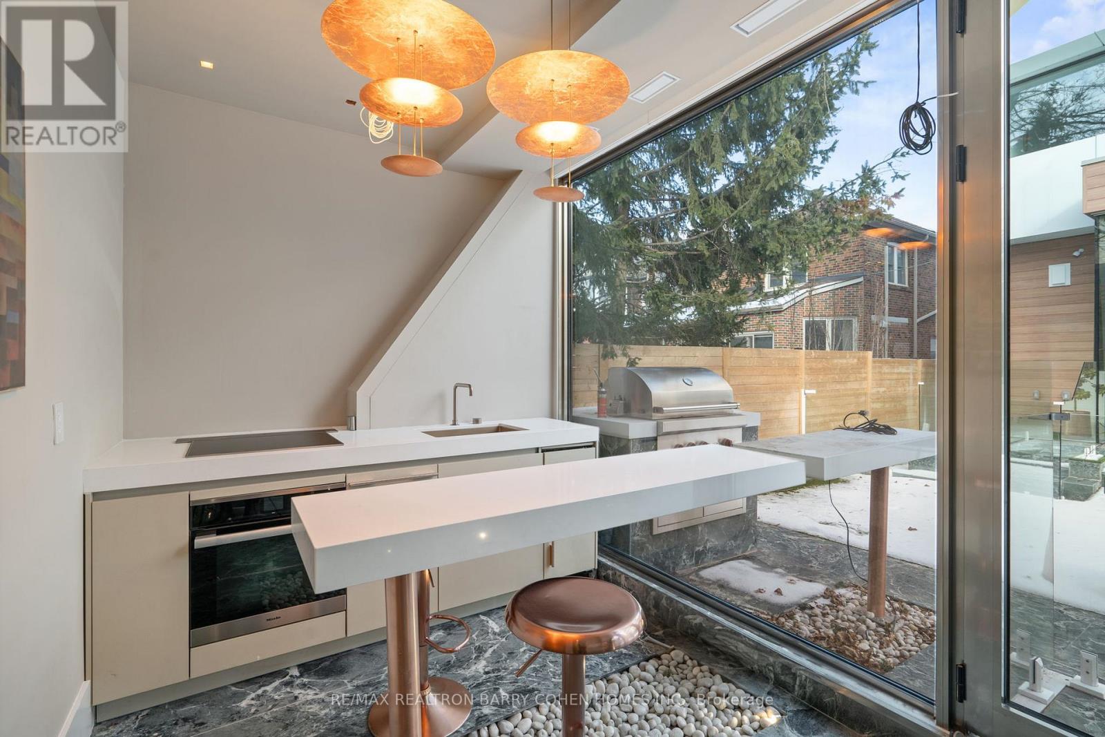 210 Glenayr Road, Toronto, Ontario  M5P 3C3 - Photo 37 - C12849824