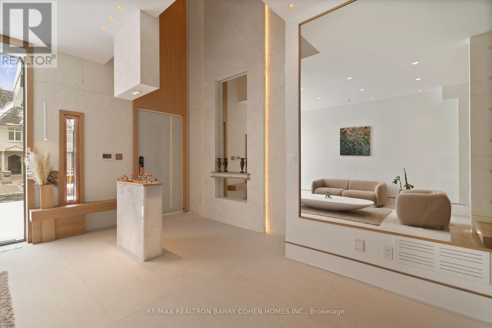 210 Glenayr Road, Toronto, Ontario  M5P 3C3 - Photo 8 - C12849824