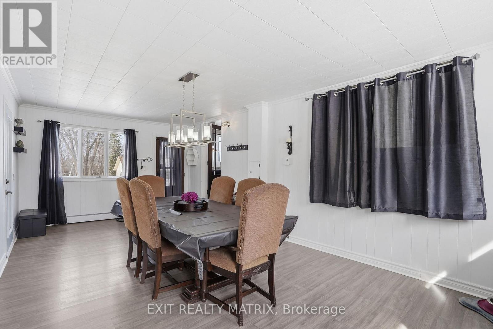 635 Front Road W, Champlain, Ontario  K0B 1K0 - Photo 16 - X12849820